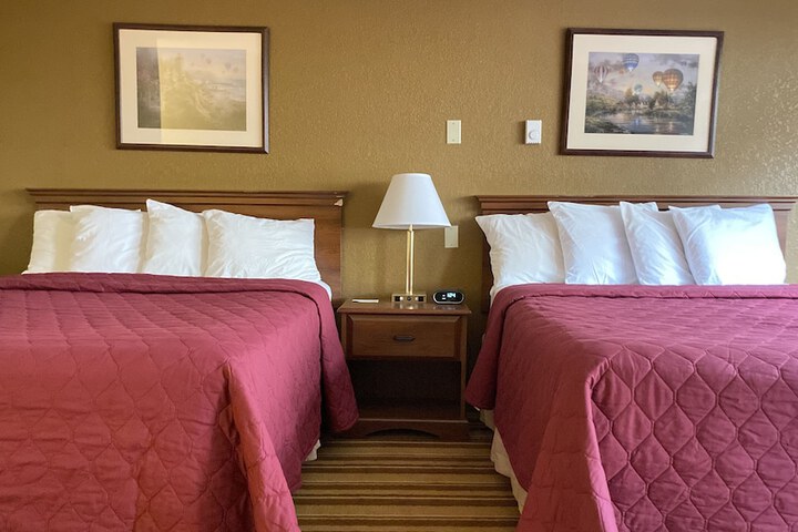 Room 7 of 47