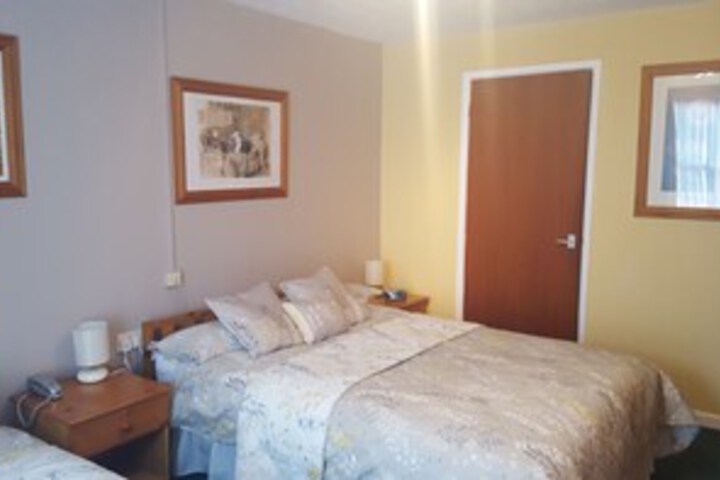 Room 11 of 15