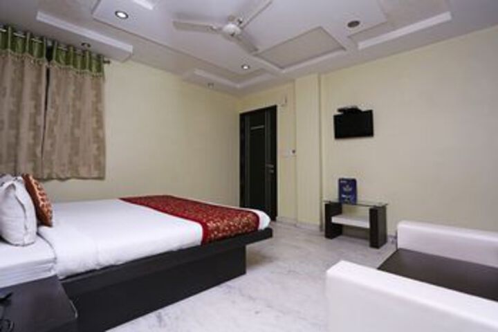 Room 4 of 21