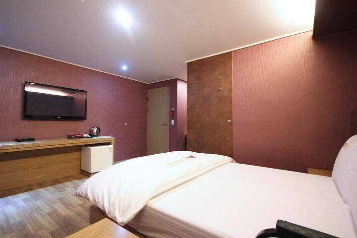 Room 21 of 59