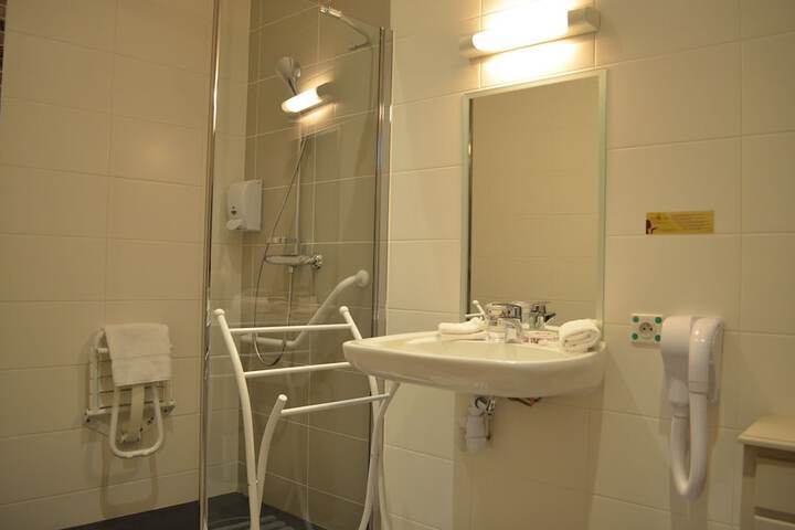 Room 55 of 74