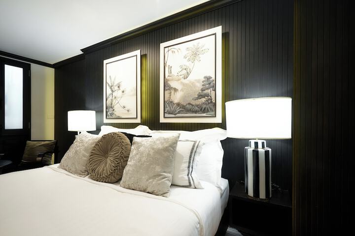 Room 44 of 116