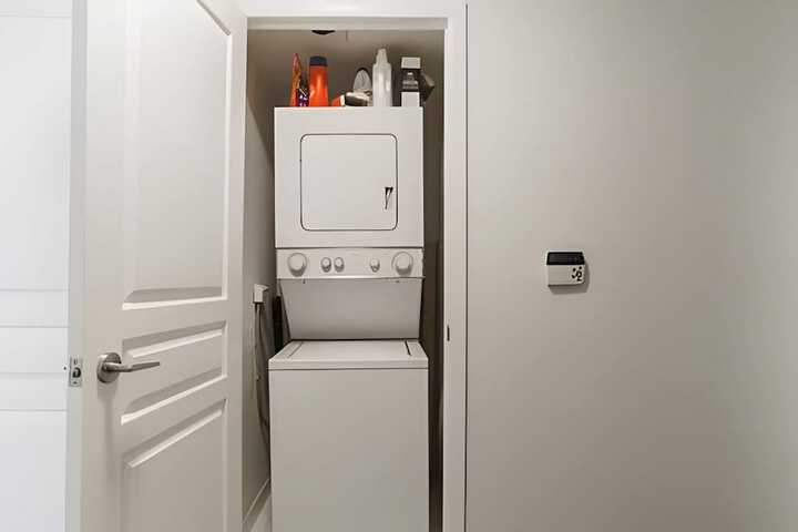 Room 90 of 132