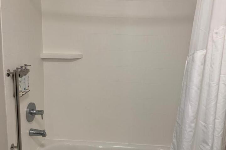 2 Queen Beds (5 of 5)