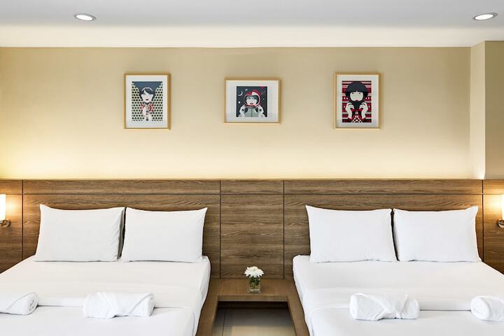 Room 15 of 38