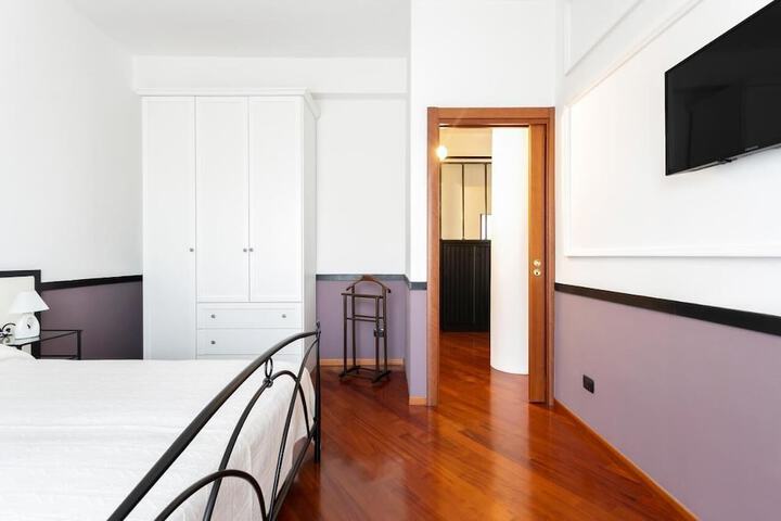 Room 4 of 26
