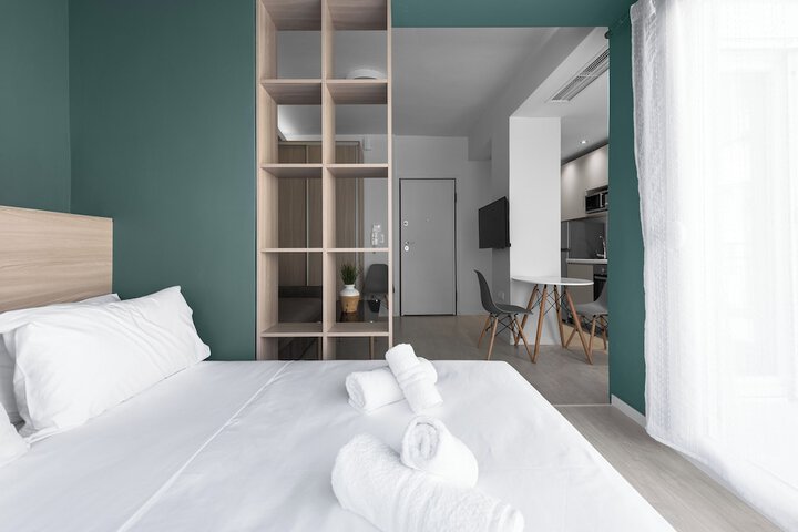 Room 9 of 60