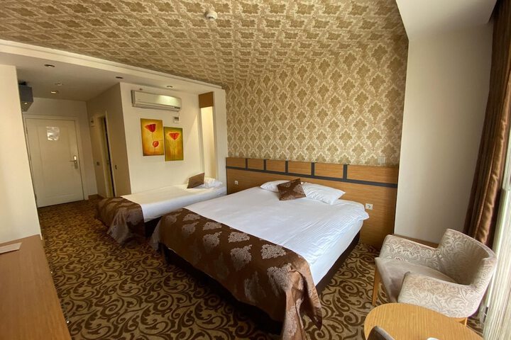 Room 15 of 43