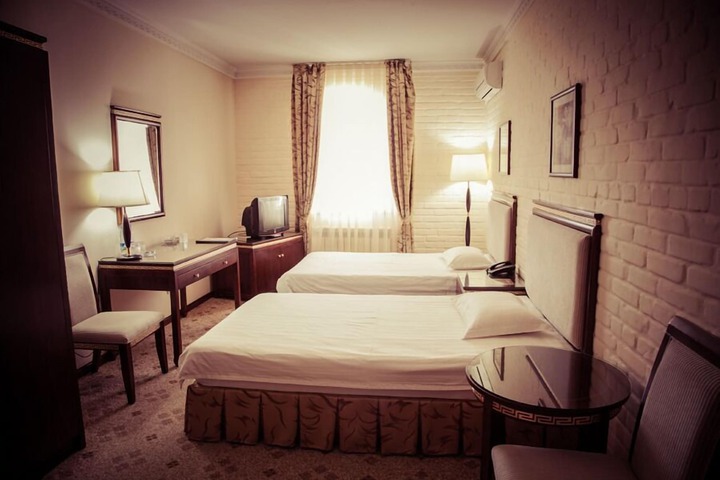 Room 19 of 66