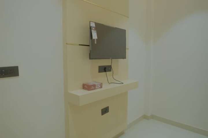 Room 10 of 61