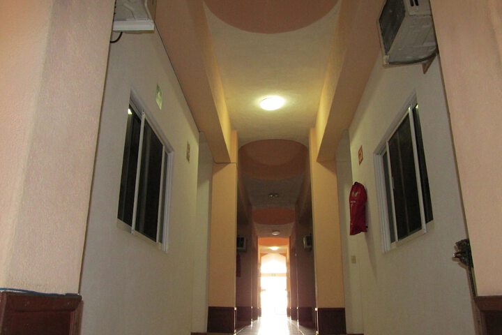Ballroom/Hall 60 of 78