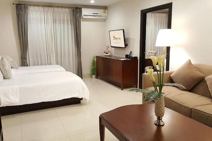 Room 21 of 49