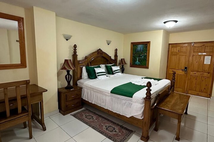 Room 32 of 116