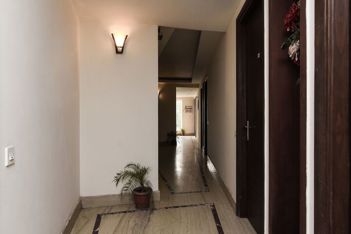 Ballroom/Hall 20 of 22