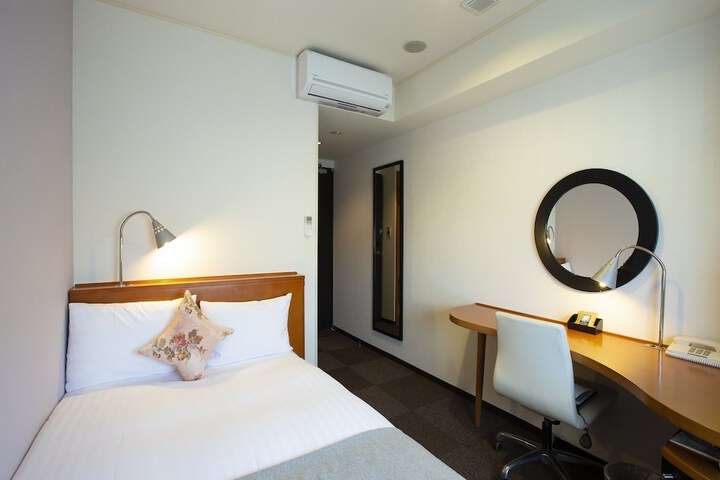 Room 15 of 78