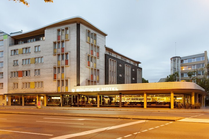 Hotel 74 of 74