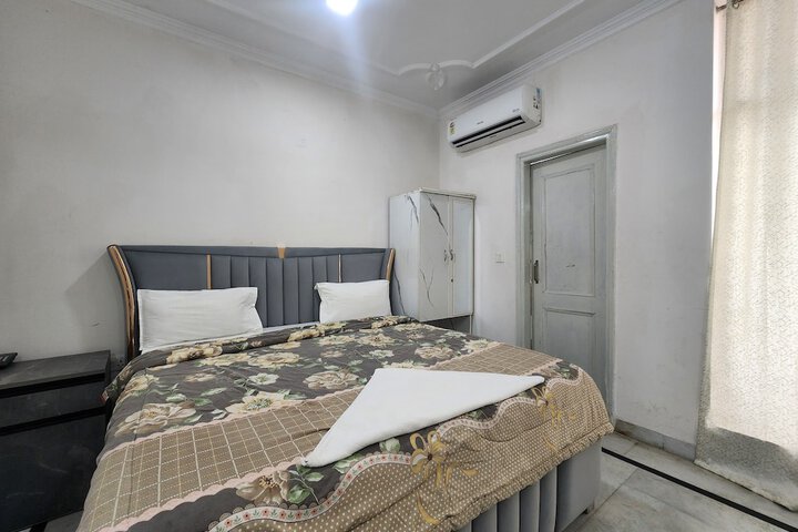 Room 20 of 46