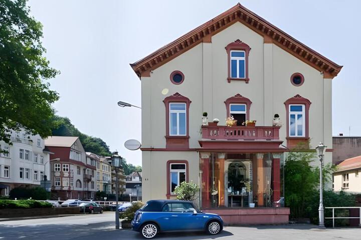 Exterior of Hotel Monpti