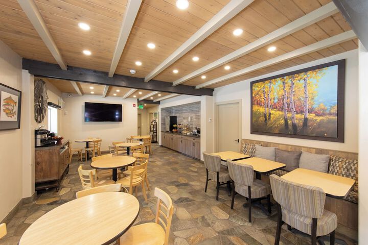 Hotel Interior 3 of 35