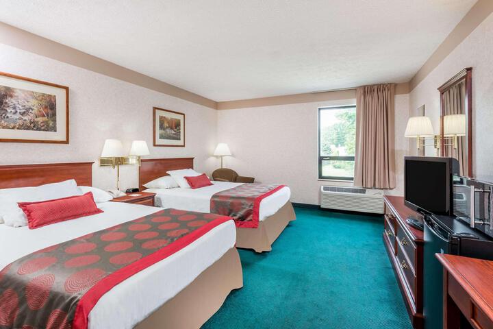 Accessible 1 Double Bed (7 of 11)