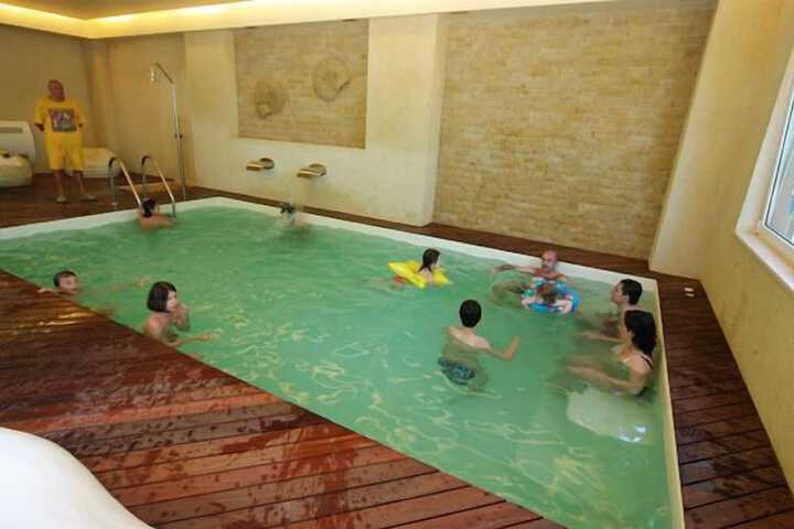 Hotel with Pool