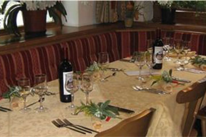 Dining 48 of 48