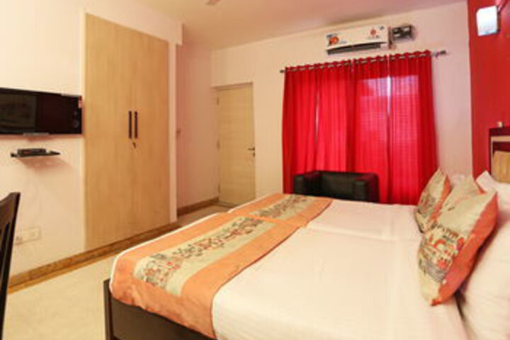 Room 30 of 42