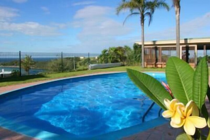 Pool 50 of 60