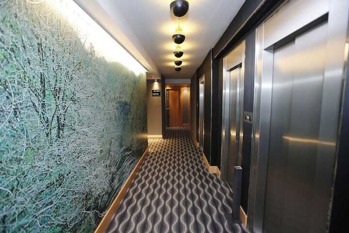 Guest Lobby