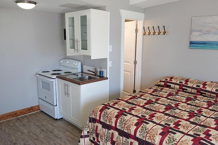 Room 8 of 24