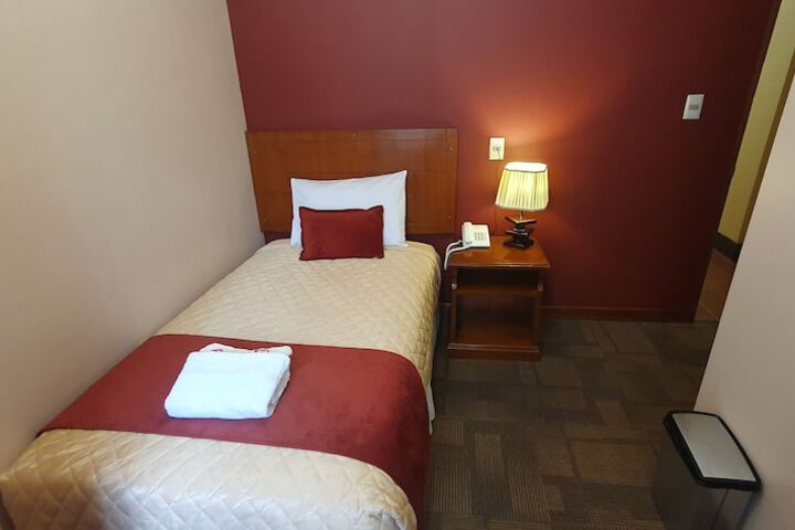Room 7 of 21