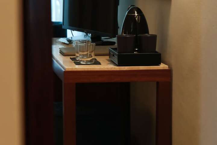Room 52 of 141