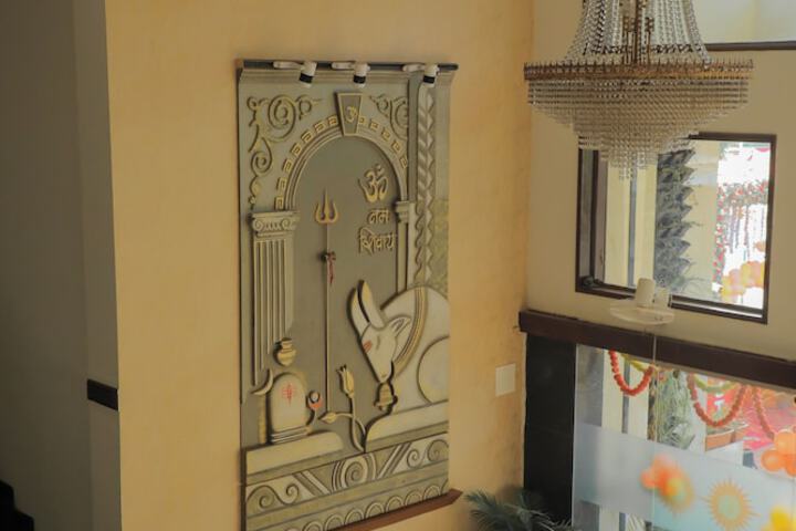 Hotel Interior 6 of 108