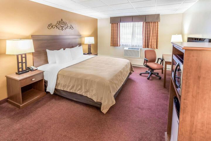 1 King Bed (1 of 5)