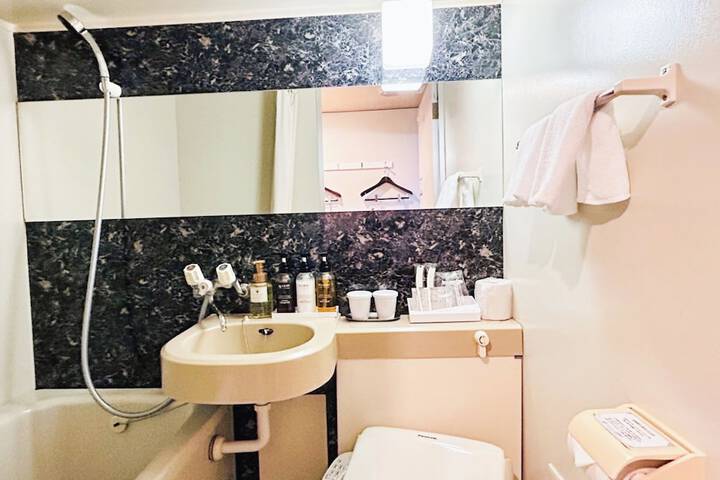 Clean Restrooms
