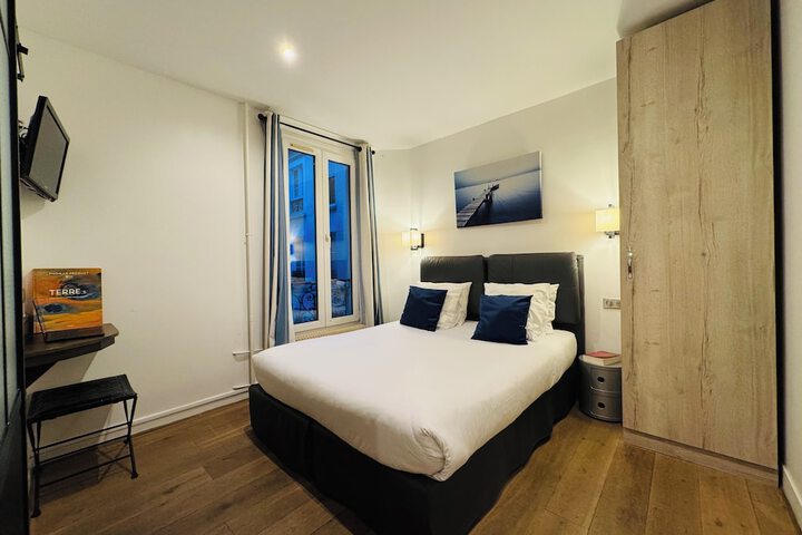 Room 14 of 29