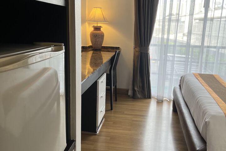 Room 9 of 55