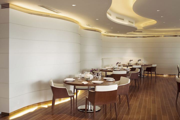 Dining 79 of 132