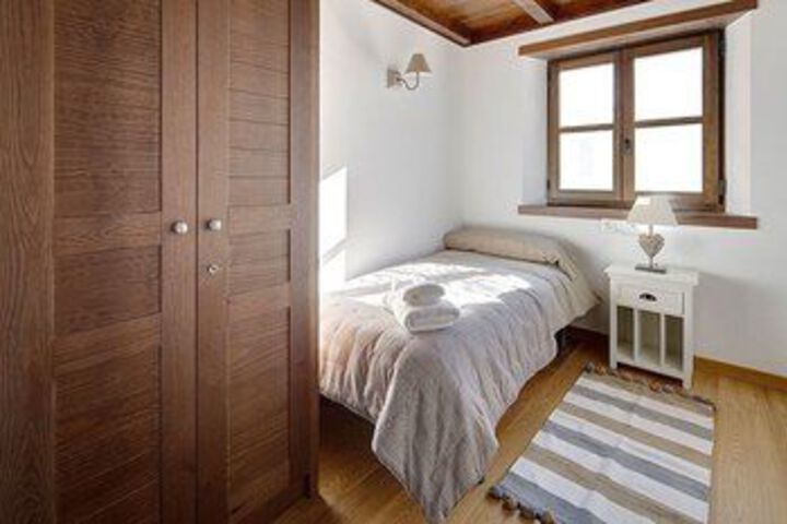 Room 6 of 22