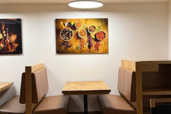 Dining 67 of 88