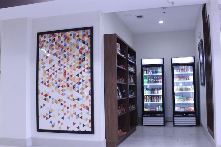 Snack bar