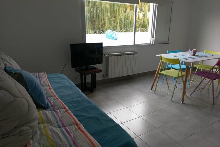 Room 7 of 12