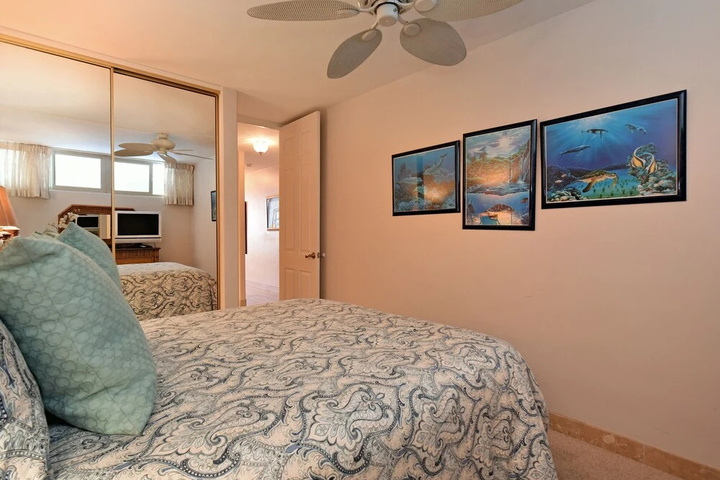 Kahana Reef 106 by RedAwning
