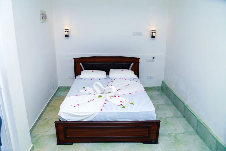 Room 5 of 23