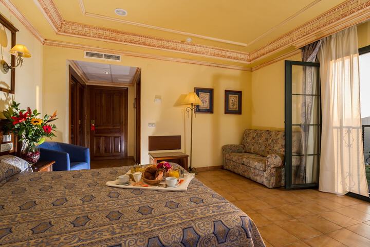 Room 10 of 45
