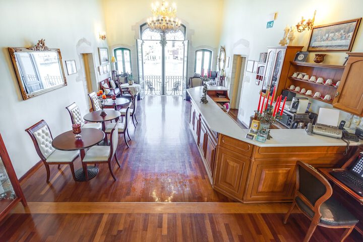 Lobby Entry