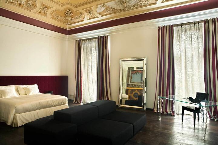 Room 10 of 67
