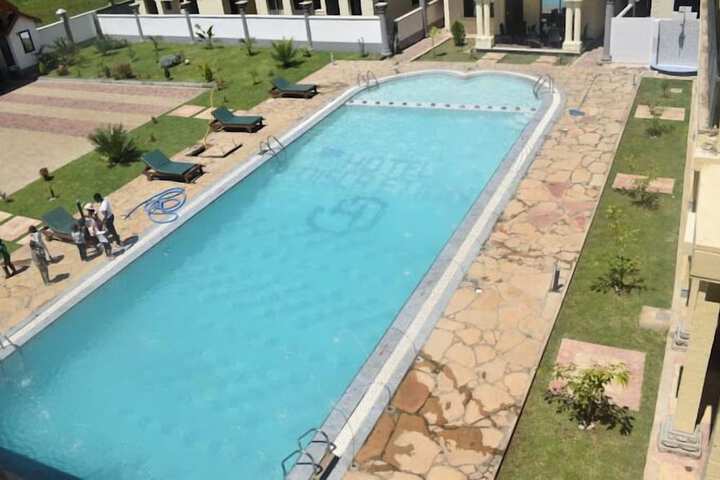 Pool 18 of 45