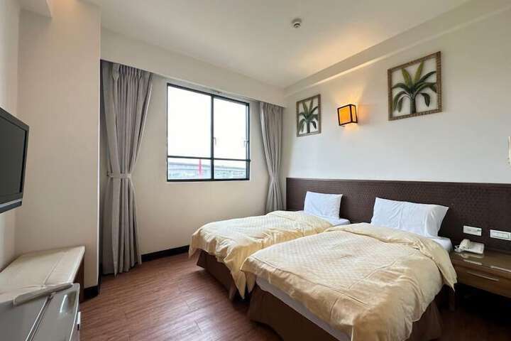 Room 8 of 31