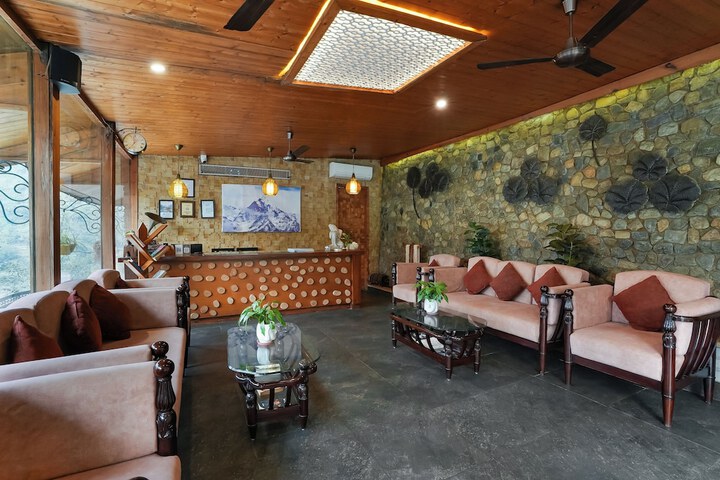Hotel Interior 5 of 127